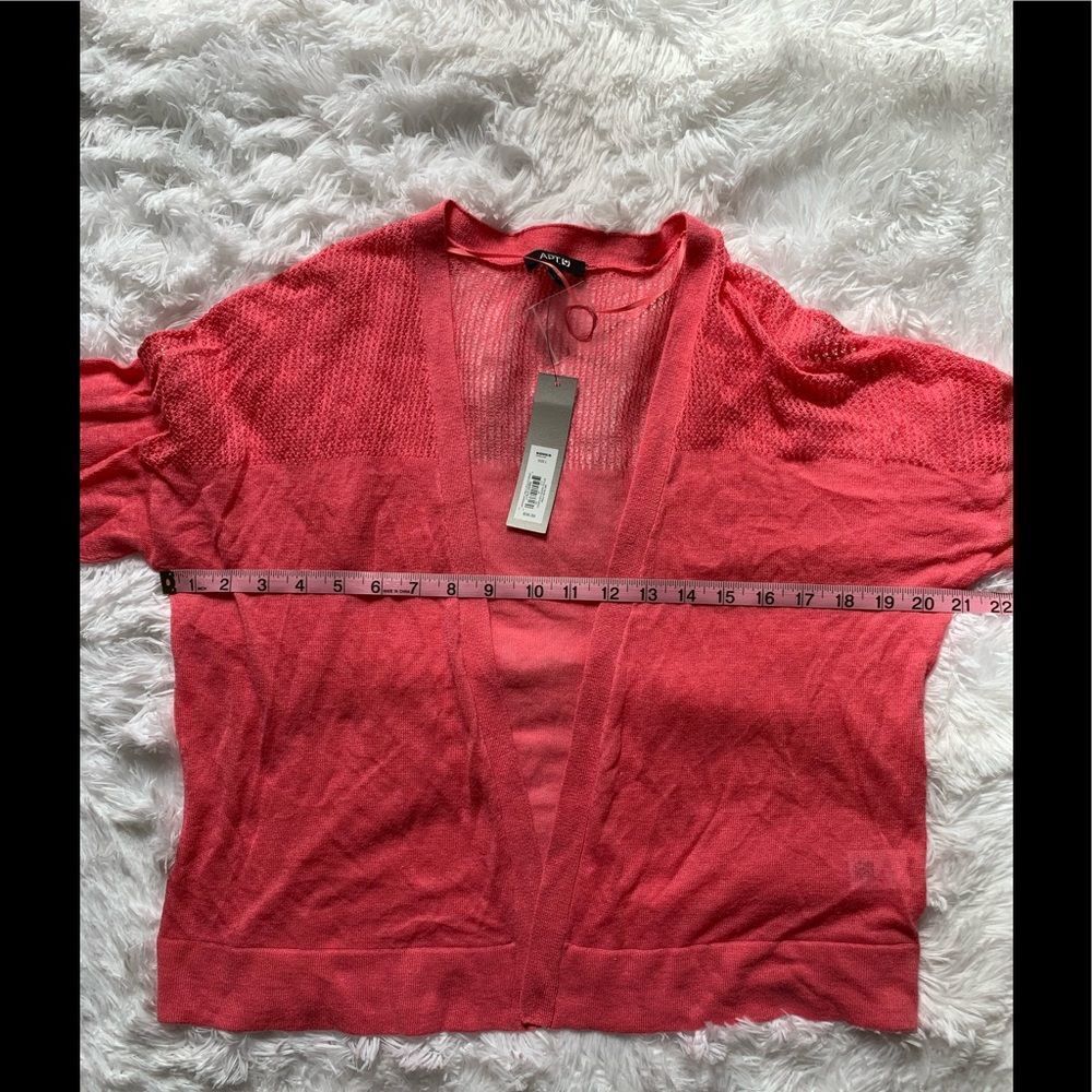 sweater - Picture 4 of 8